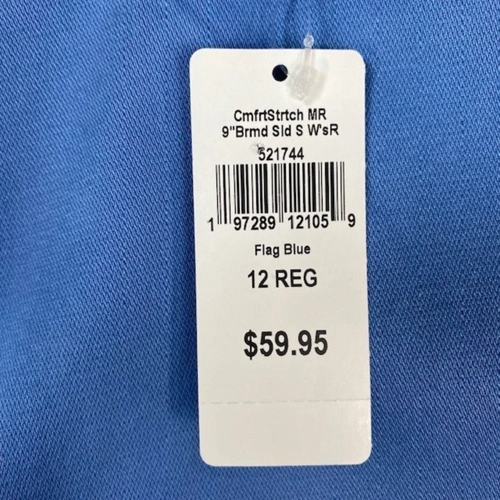 L.L.Bean Women Comfort Stretch Shorts 9 Inch Mid Rise Flag Blue‎ Size 12 Reg NEW